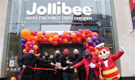 Filipino restaurant chain Jollibee opens first Midlands store in .
